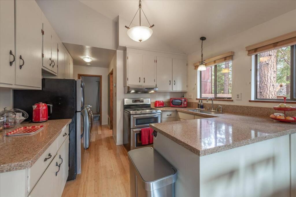 Cozy Pet-Friendly Cabin W Fenced-In Yard Close To Slopes Beach Town Carnelian Bay Екстериор снимка