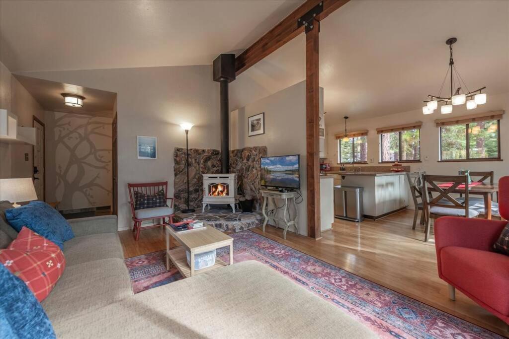 Cozy Pet-Friendly Cabin W Fenced-In Yard Close To Slopes Beach Town Carnelian Bay Екстериор снимка